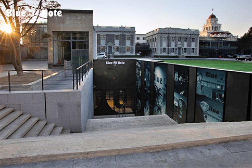 场地招租 场地招租